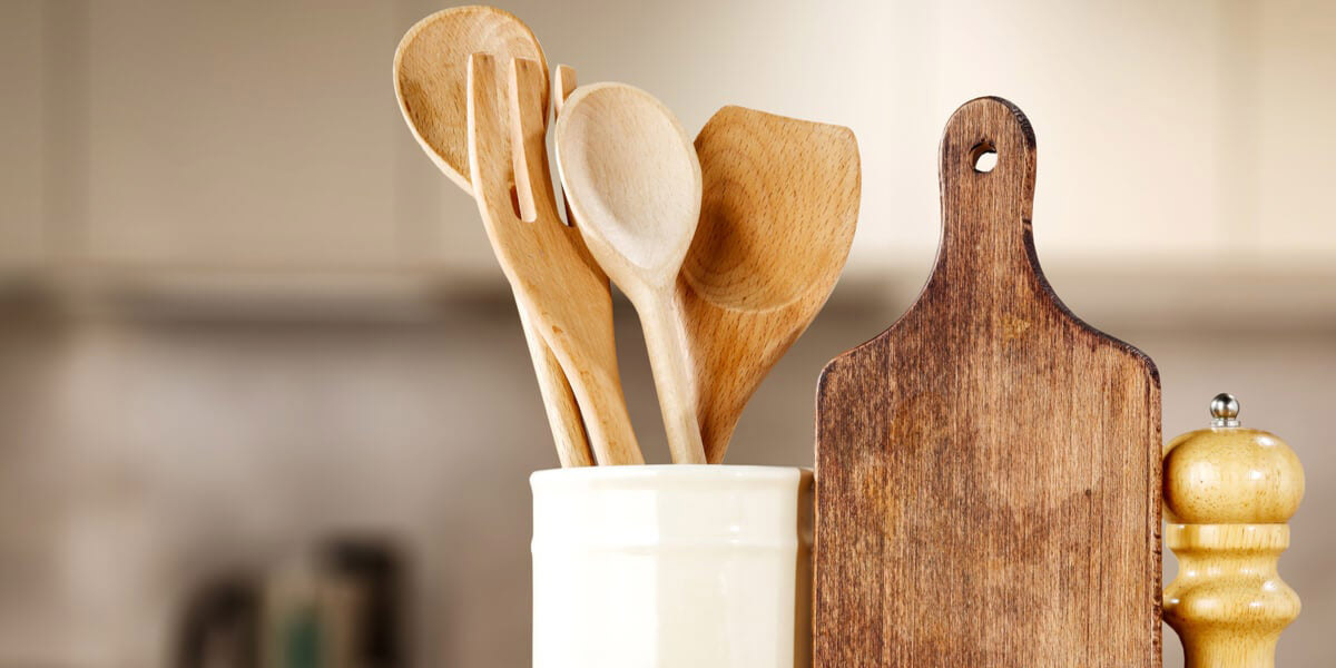 La madera, nuestro mejor aliado en la cocina: utensilios para no dañar  nuestras sartenes y ollas al cocinar