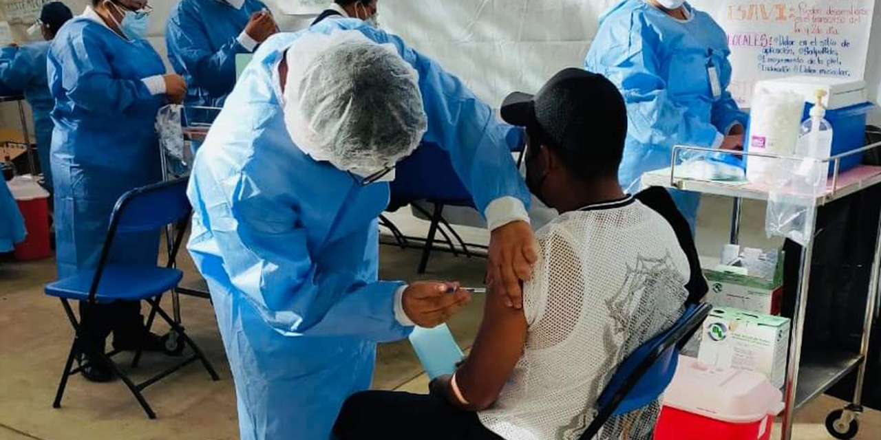 Continuarán proceso de vacunación anticovid este fin de semana | El Imparcial de Oaxaca
