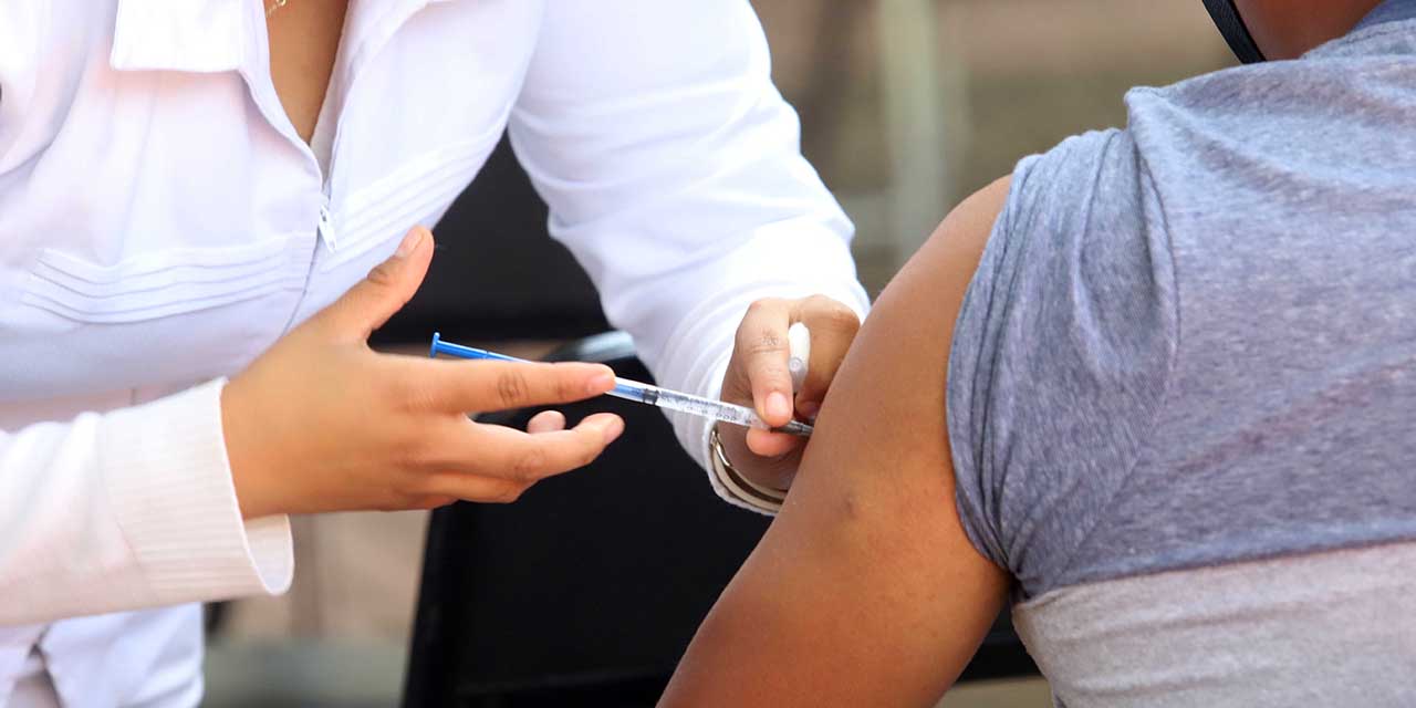 Instalan puntos fijos de vacunación | El Imparcial de Oaxaca
