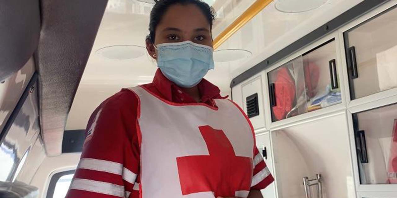 De granito, voluntad de ayuda de Karina y la Cruz Roja Mexicana