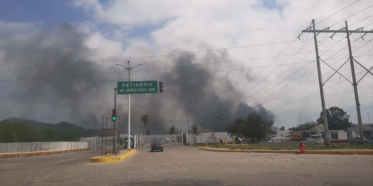 Fumarola en la refinería preocupa a ciudadanos | El Imparcial de Oaxaca