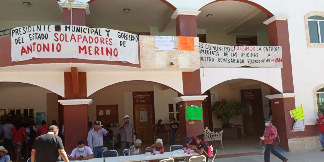 Entregan comuneros palacio municipal de Tonameca | El Imparcial de Oaxaca