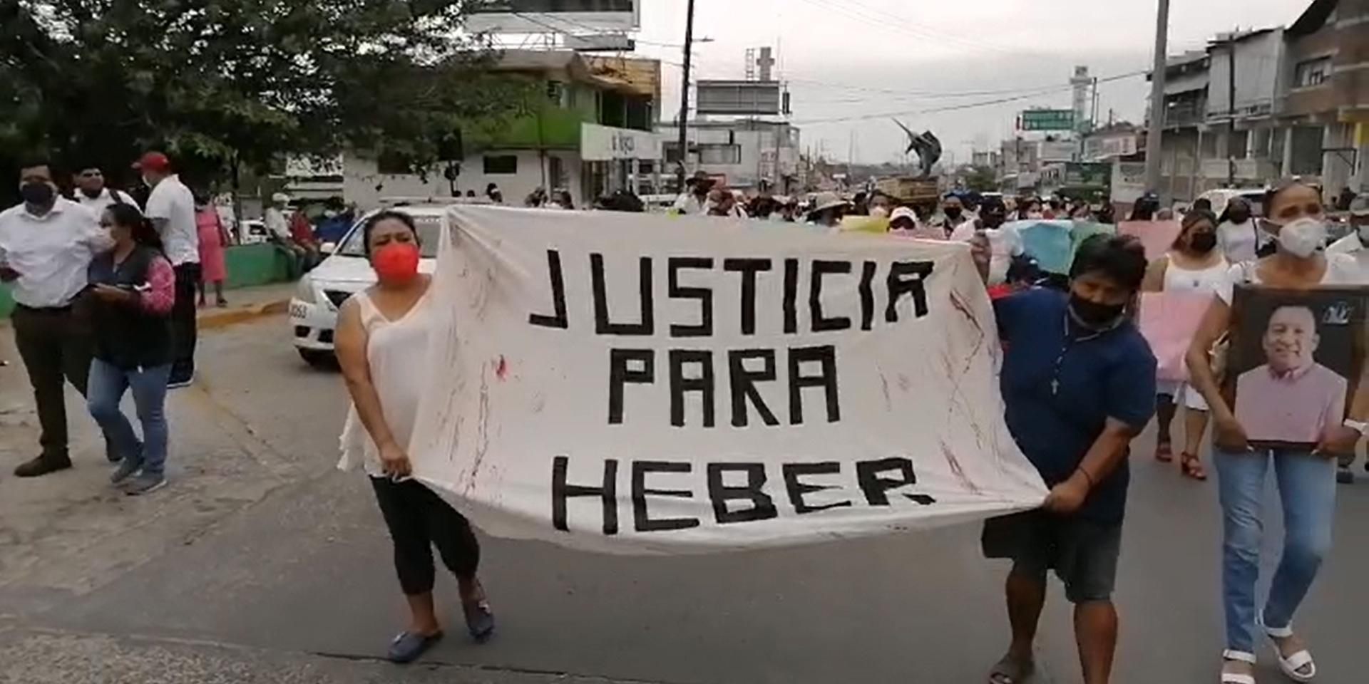 Marchan periodistas de Salina Cruz; exigen justicia para Heber | El Imparcial de Oaxaca