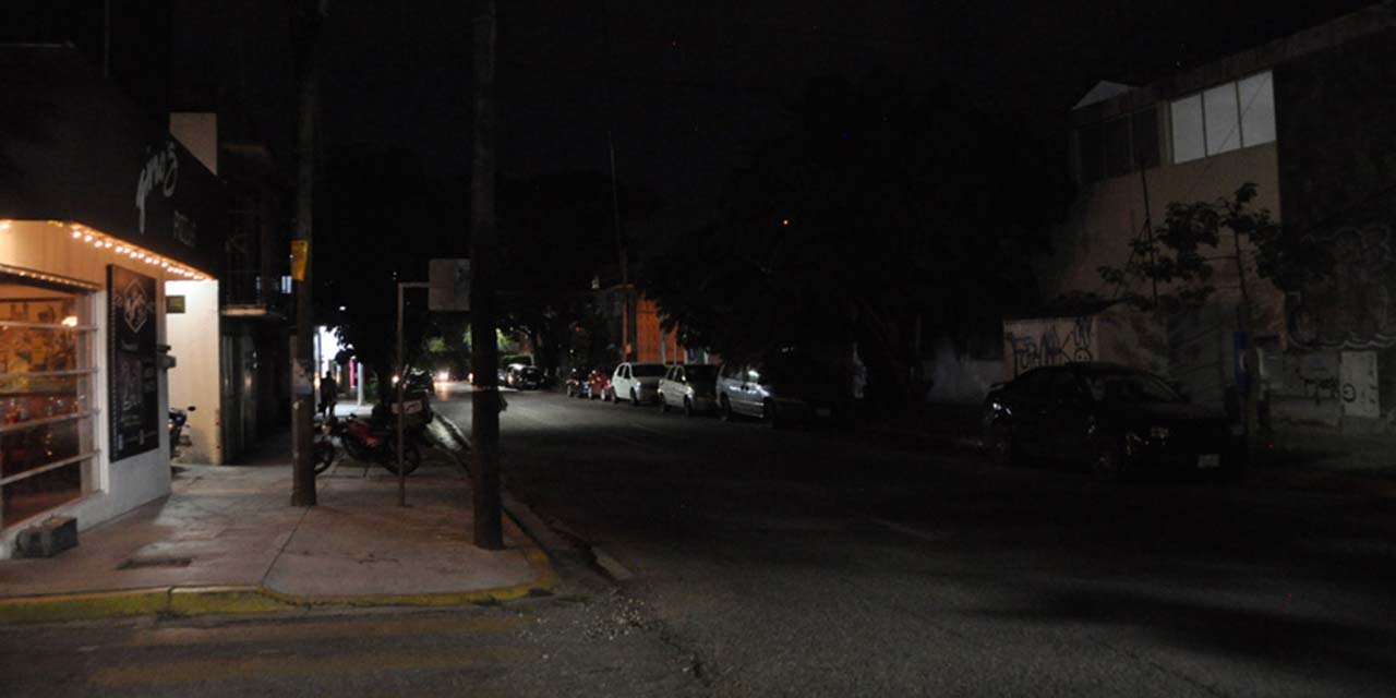 Sin funcionar, unas 700 luminarias en la ciudad | El Imparcial de Oaxaca