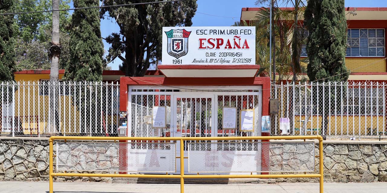 Disminuyen contagios, pero escuelas siguen cerradas | El Imparcial de Oaxaca