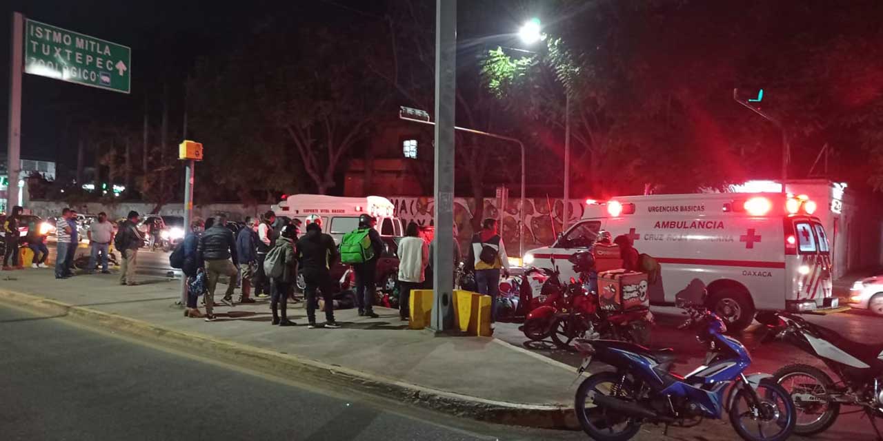 Paramédicos se dirigían a un auxilio y fueron atropellados | El Imparcial de Oaxaca