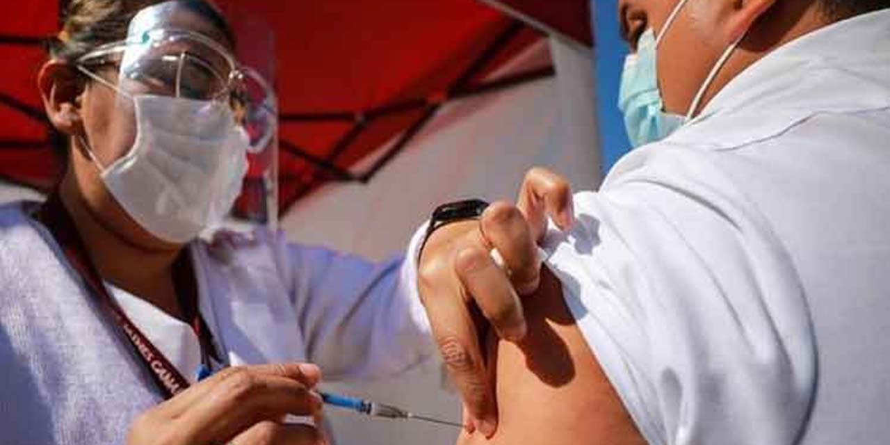 Aplican vacunas de refuerzo en Xoxocotlán y Esquipulas | El Imparcial de Oaxaca