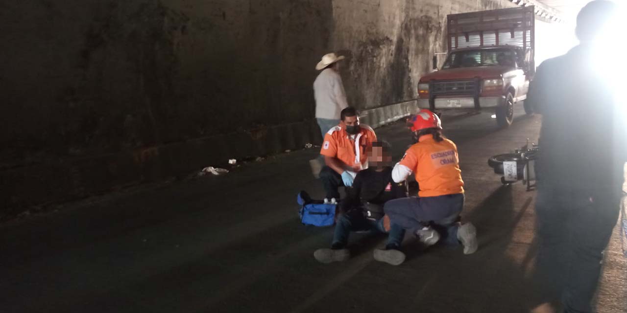 Repartidor de comida resulta lesionado en túnel capitalino