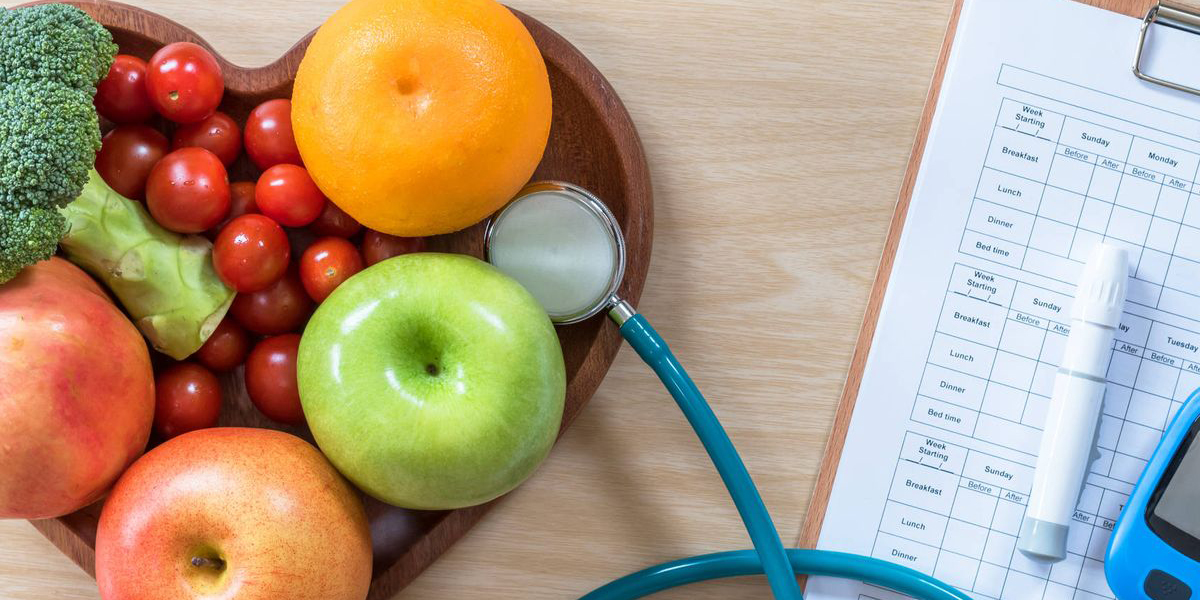 ¿Tienes colesterol alto? Sigue esta dieta para reducirlo