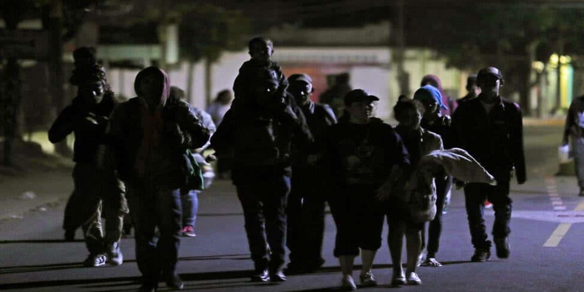 Aseguran en Xoxocotlán a 51 migrantes cubanos | El Imparcial de Oaxaca