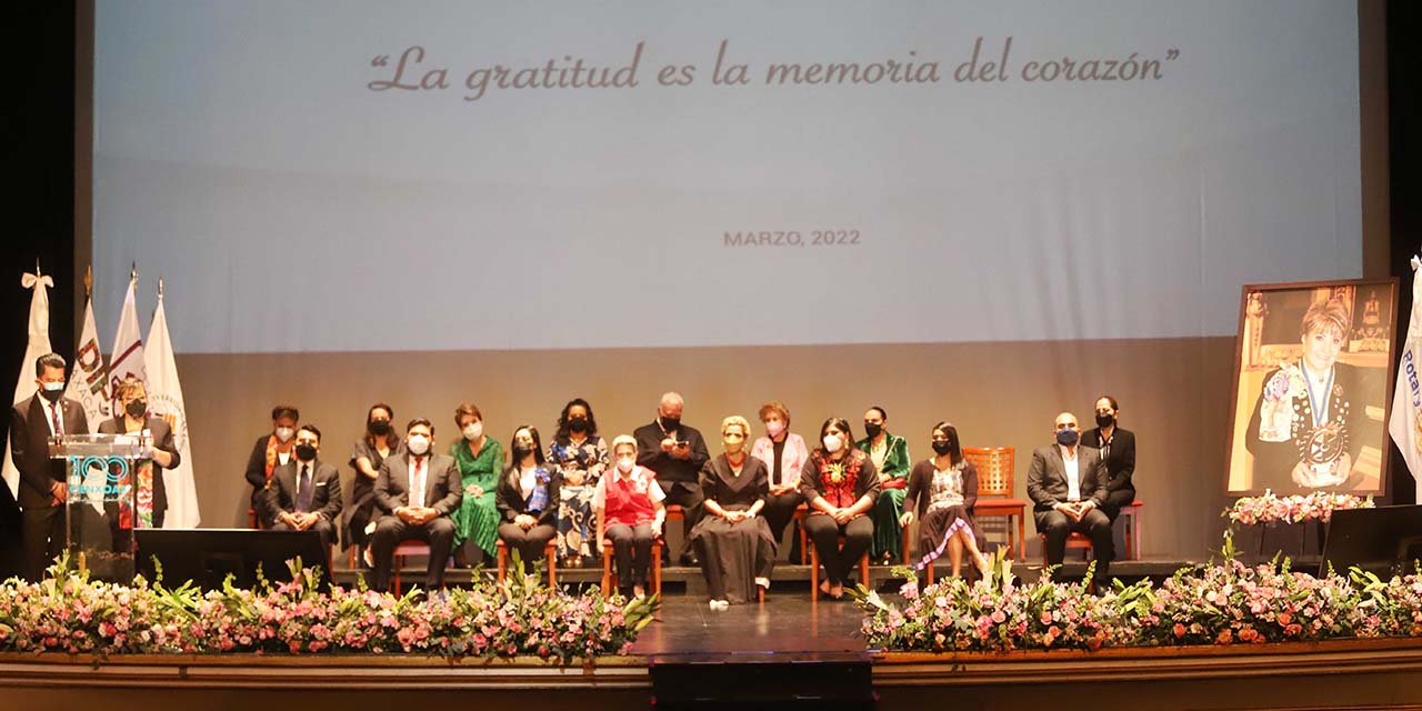 Realizan homenaje a notaria María Antonieta Chagoya