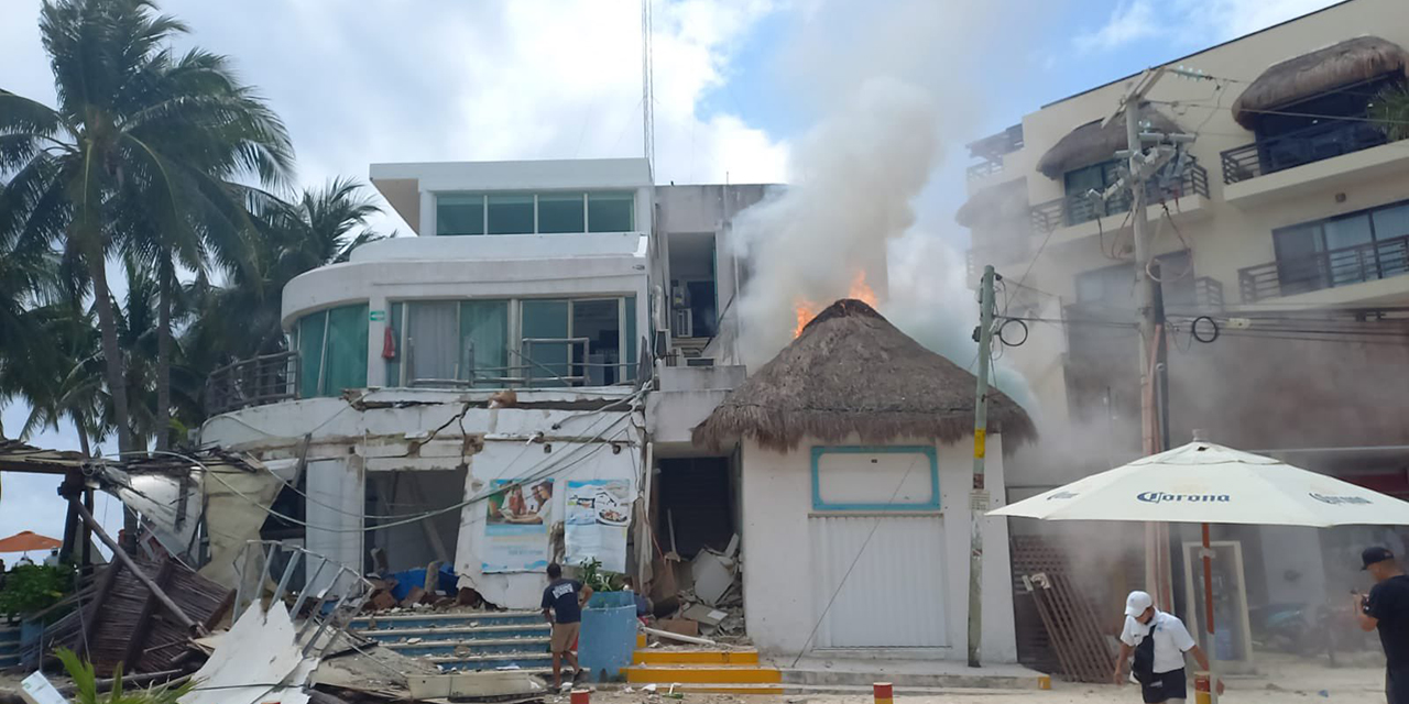 (VIDEO) Explota tanque de gas en restaurante; reportan dos personas muertas | El Imparcial de Oaxaca