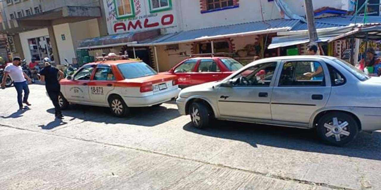 Chocan dos unidades de motor | El Imparcial de Oaxaca