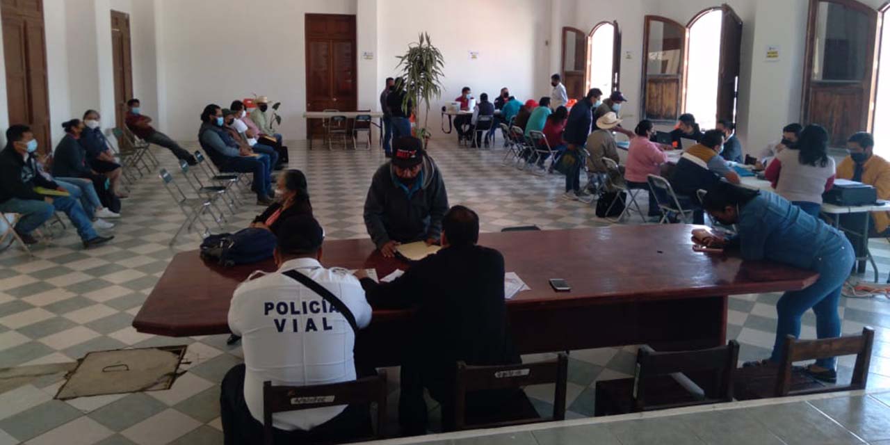 Regularizan y legalizan documentos de diversos vehículos en Huautla | El Imparcial de Oaxaca