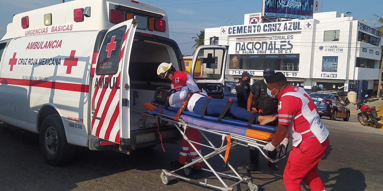 Aparatoso choque deja dos heridos | El Imparcial de Oaxaca
