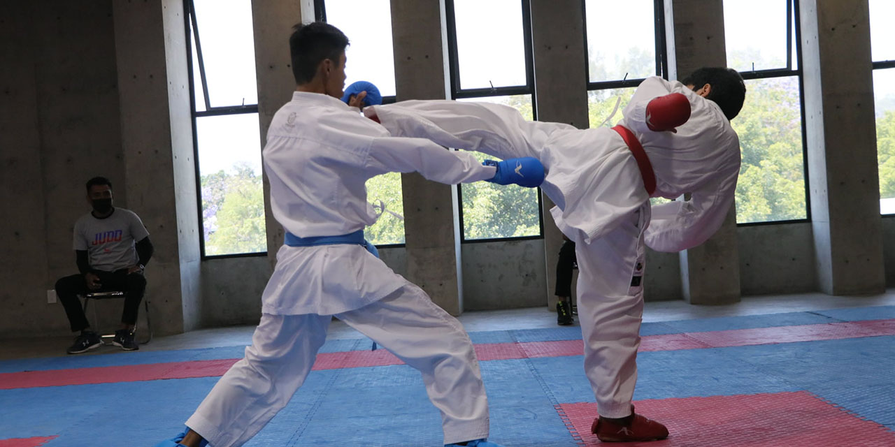 Karate oaxaqueño en guardia
