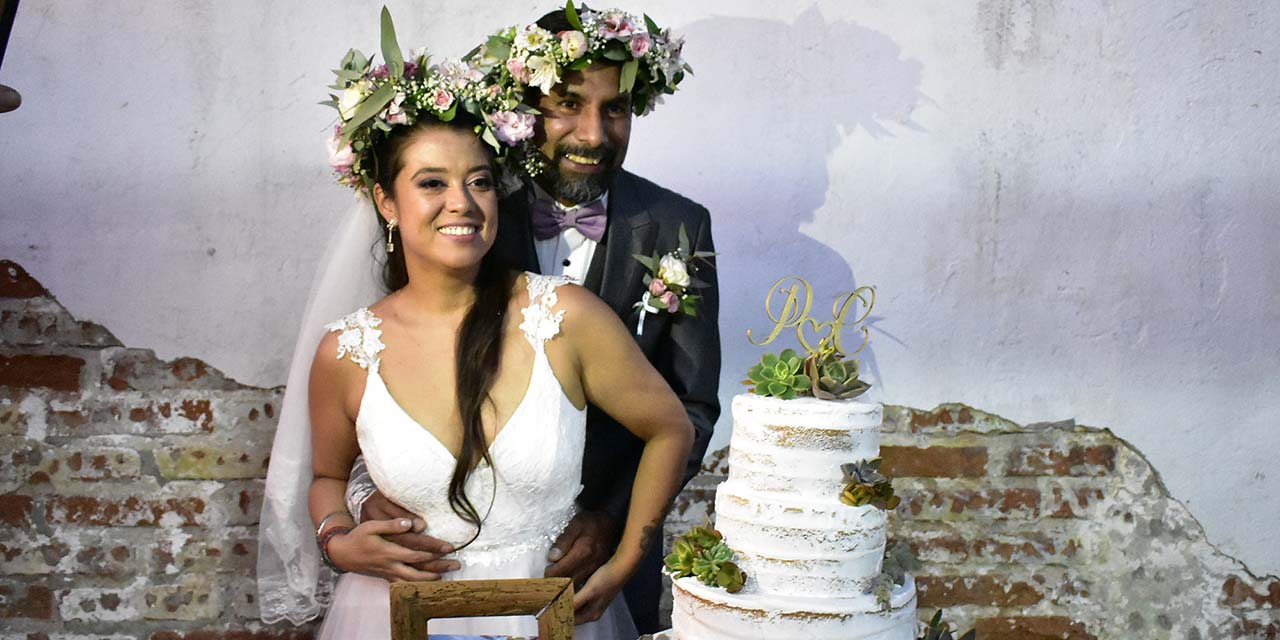 Paola y Carlos unen sus vidas en ceremonia ancestral