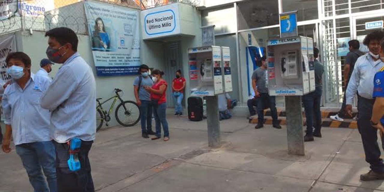 Sindicalizados de Telmex protestan en Huajuapan | El Imparcial de Oaxaca