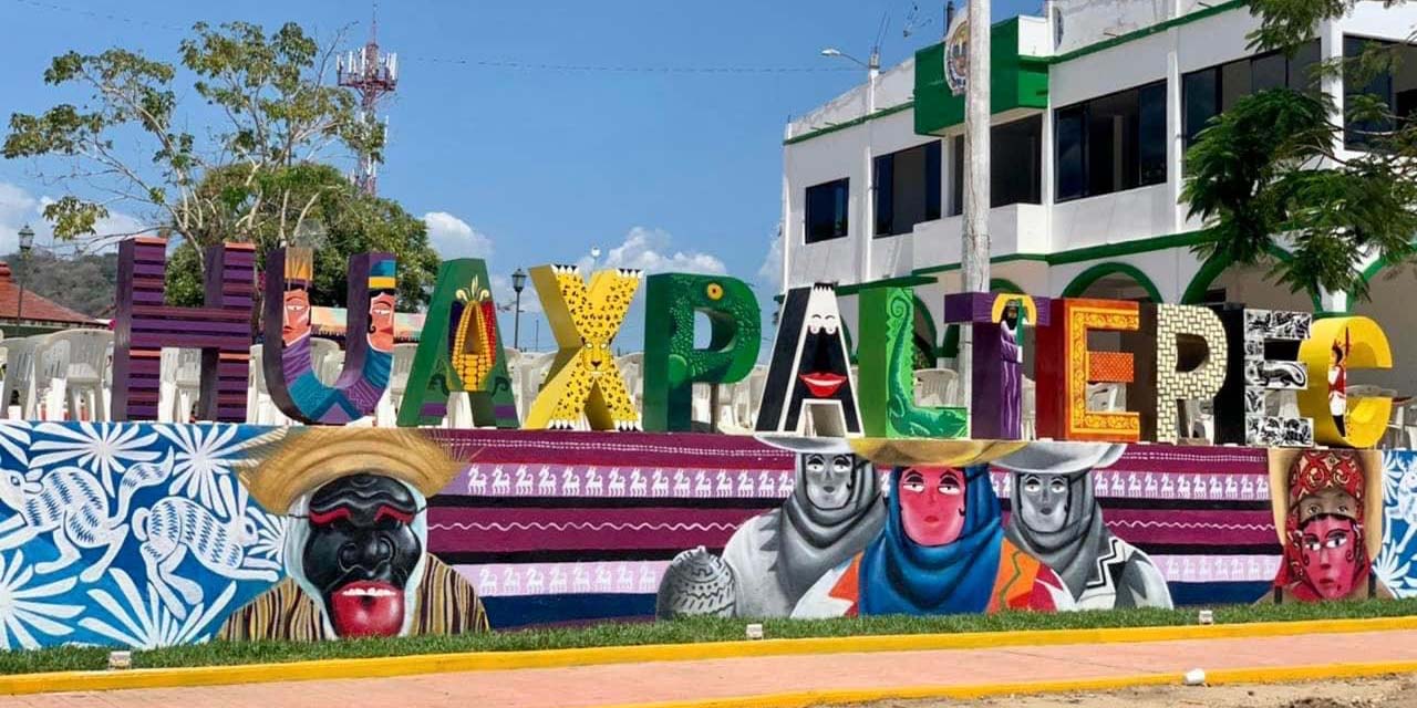 Inauguran mural alusivo al Carnaval en Huaxpaltepec  | El Imparcial de Oaxaca