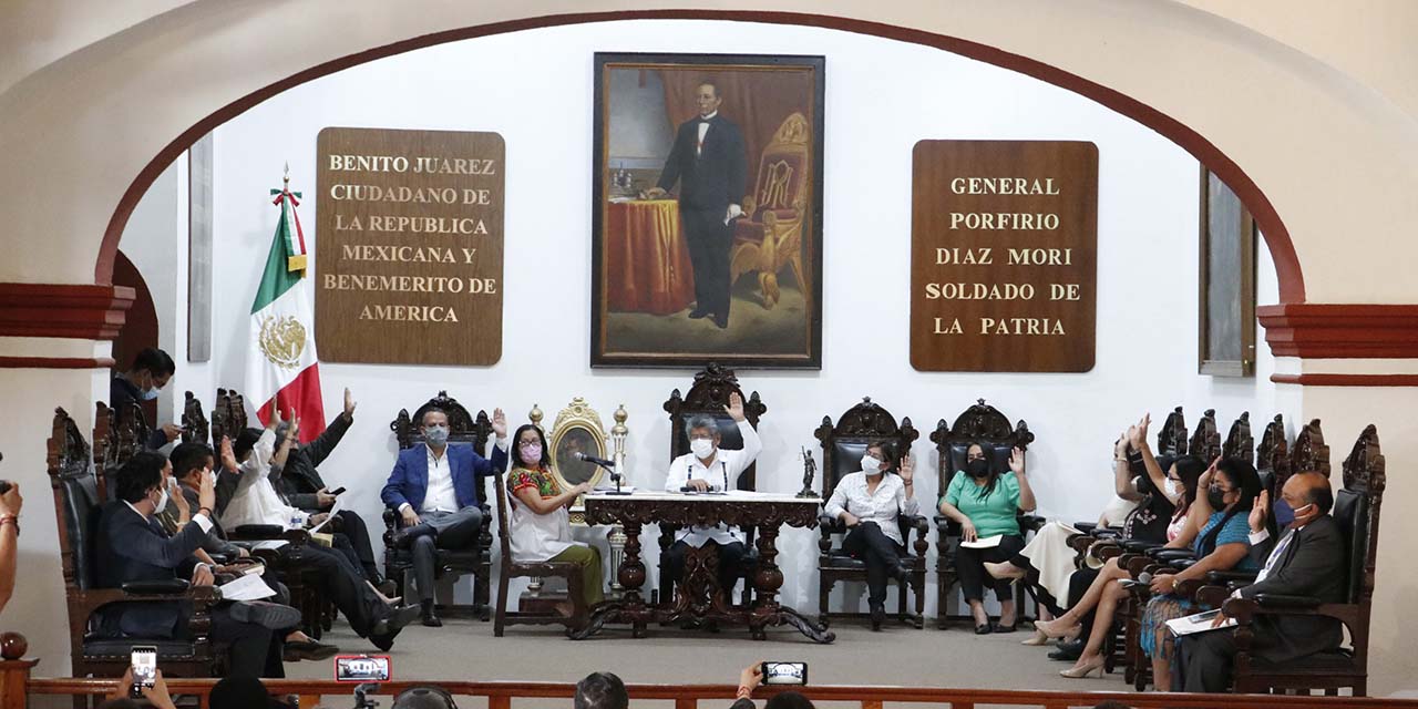 Ratifican titular del IMM y nombran comité en el DIF | El Imparcial de Oaxaca