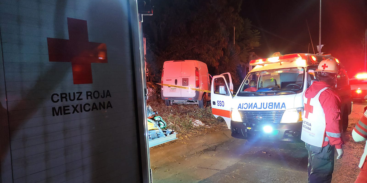 FOTOS: Trágico accidente deja atrapada a una persona en Oaxaca | El Imparcial de Oaxaca