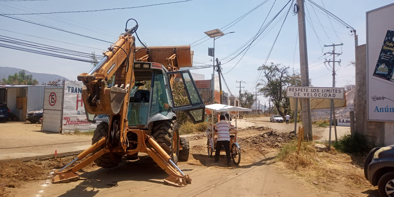 Por un traxcavo, varados los trabajos del Circuito Interior en Xoxocotlán | El Imparcial de Oaxaca