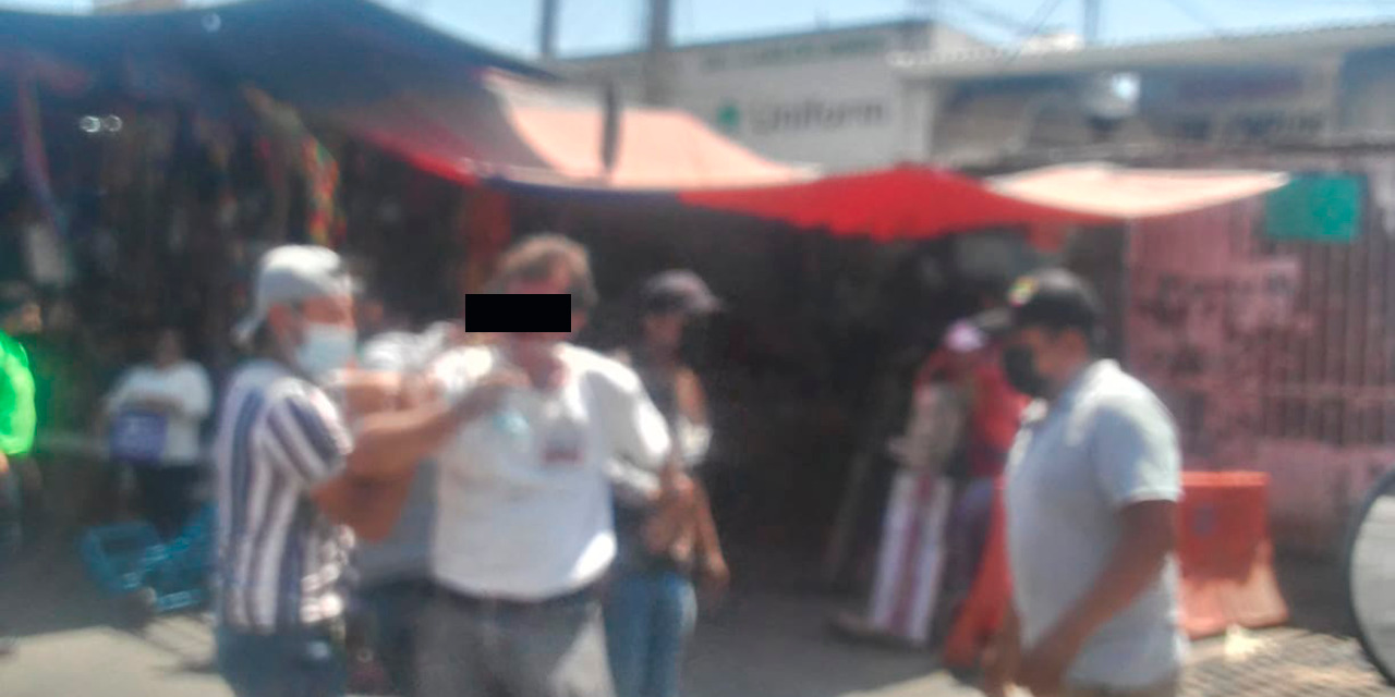 VÍDEO: Corren a golpes a hombre que se encontraba “acosando” a menores | El Imparcial de Oaxaca