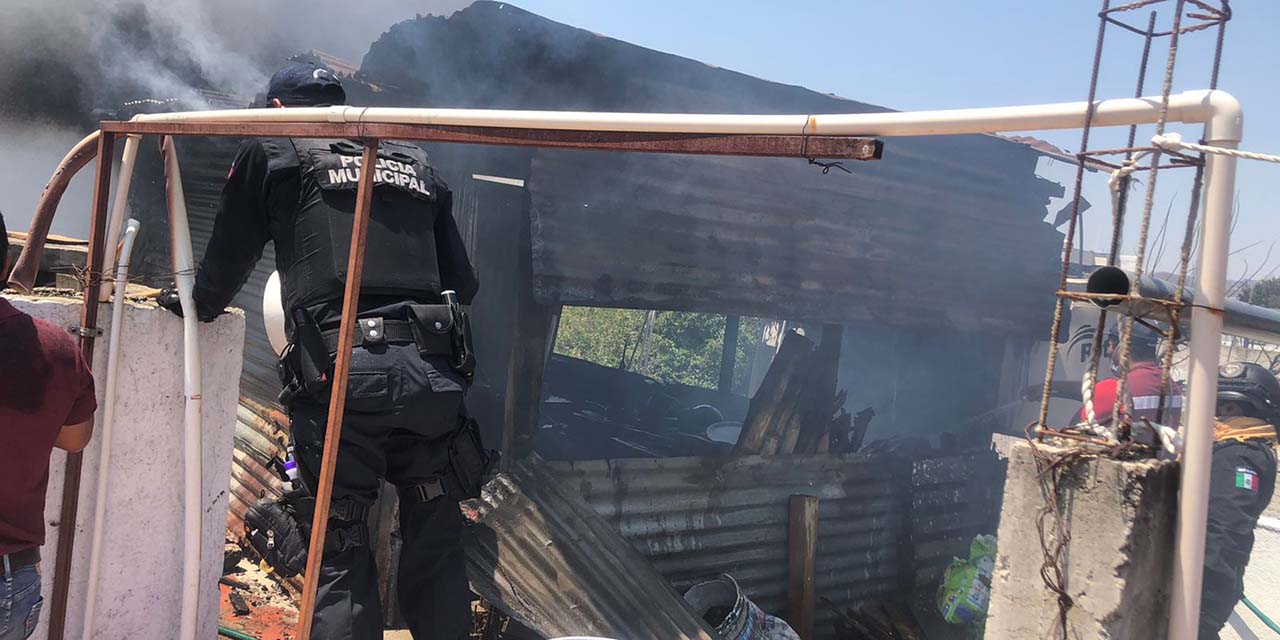 Fogón con olla de frijoles provoca incendio en cocina de madera | El Imparcial de Oaxaca