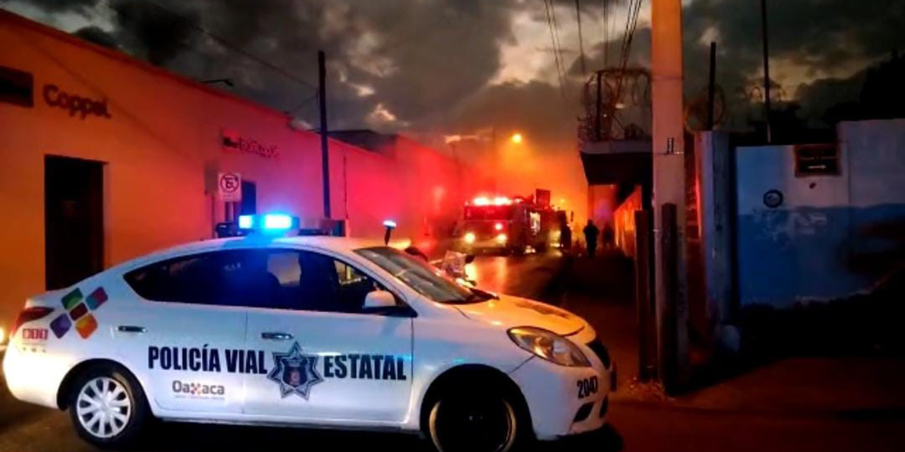 ¡Arde tienda Coppel! | El Imparcial de Oaxaca