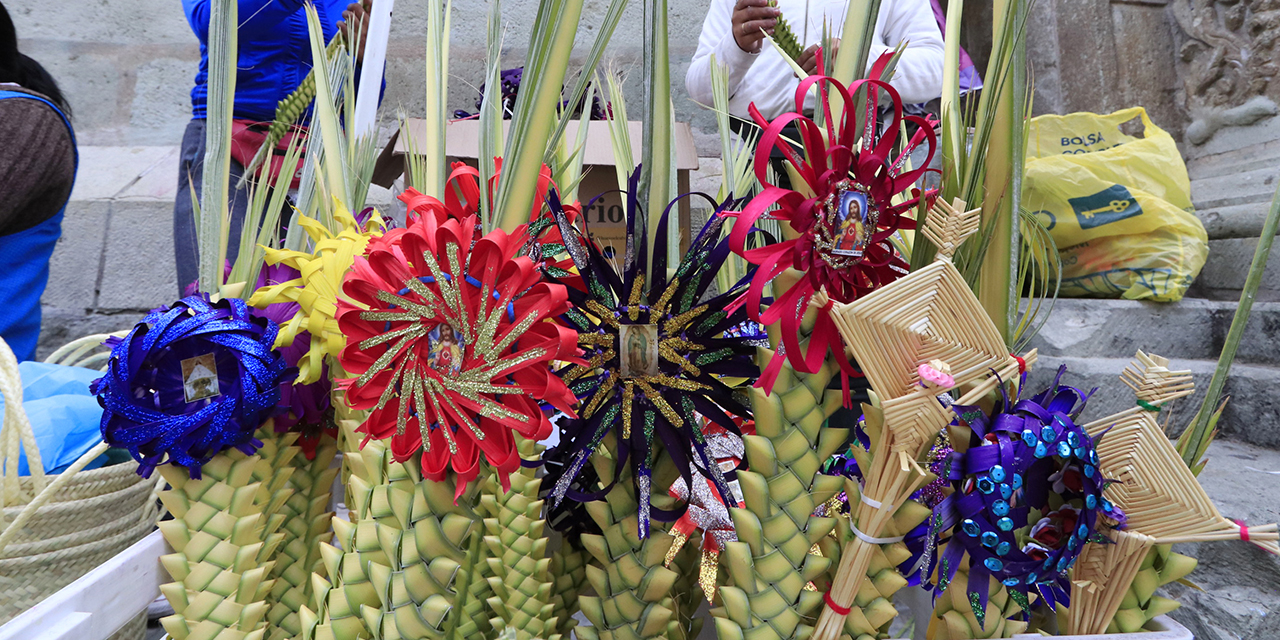 Tras dos años de pandemia, reactivan venta de artesanías de palma | El Imparcial de Oaxaca