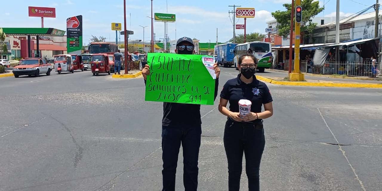 SOS, adeudan tres meses a operadores del 911 | El Imparcial de Oaxaca