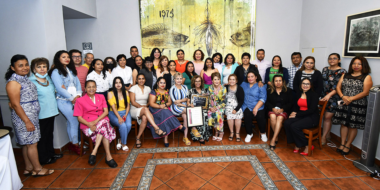 Reconocen años de dedicación y esfuerzo | El Imparcial de Oaxaca