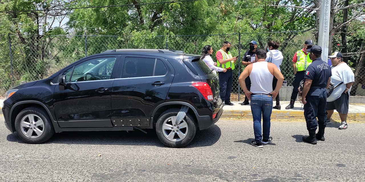 Empleados chocan camioneta nuevecita | El Imparcial de Oaxaca