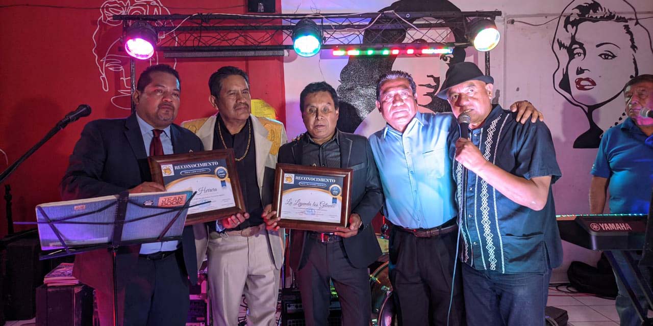 Reconocen trayectoria del músico Ray Guzmán en Huajuapan de León | El Imparcial de Oaxaca
