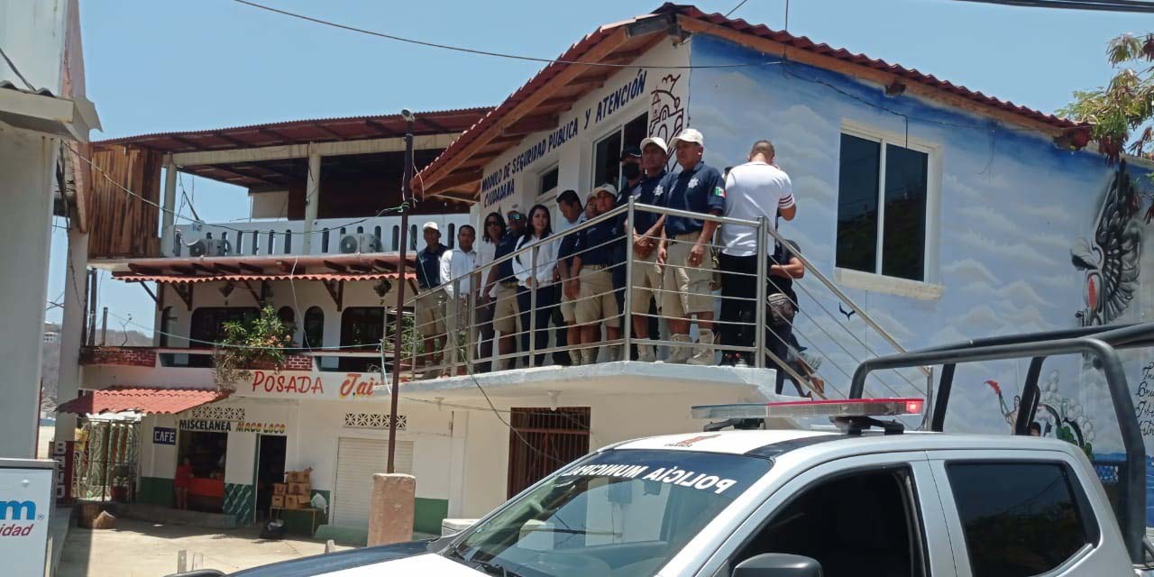 Opera policía turística en Puerto Ángel | El Imparcial de Oaxaca