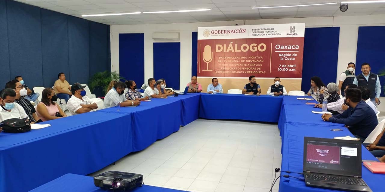 Periodistas abandonan diálogo de la Segob | El Imparcial de Oaxaca