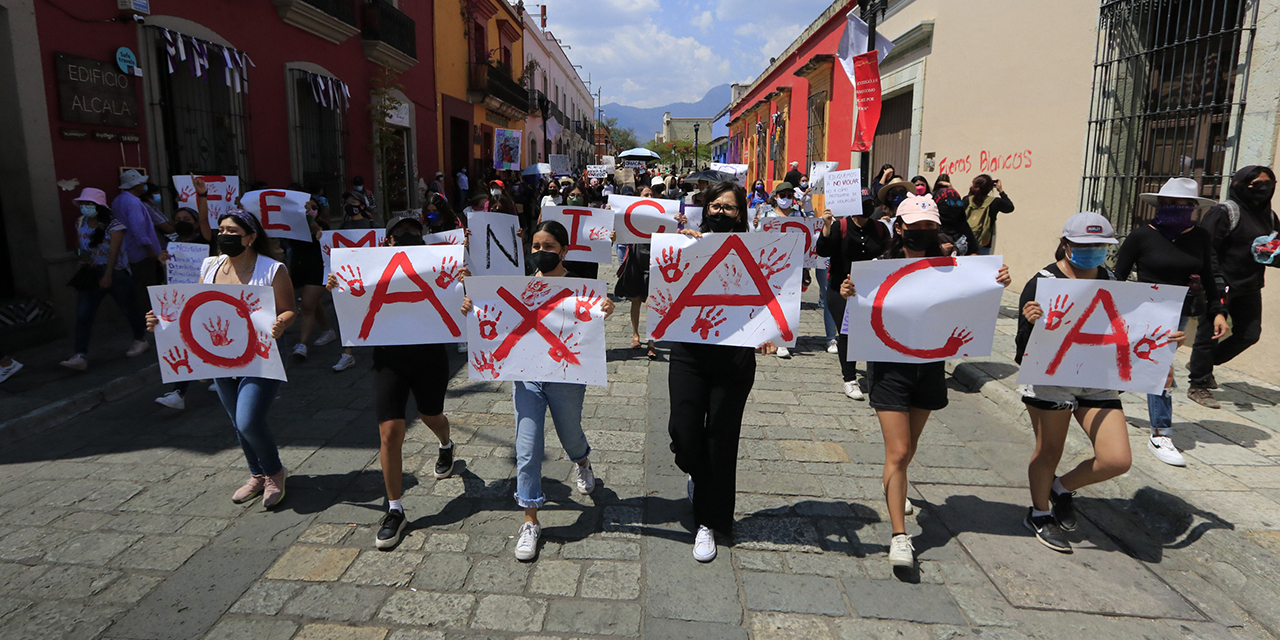 Con marcha, mujeres exigen justicia | El Imparcial de Oaxaca