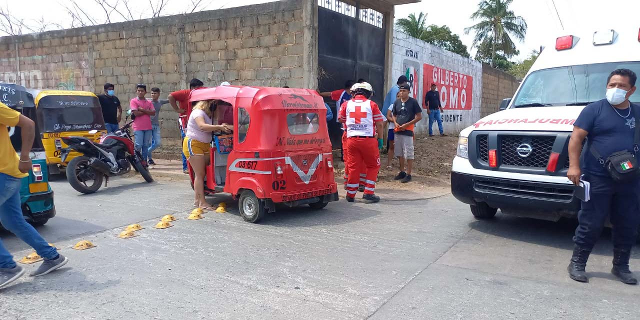 Aparatoso accidente deja una mujer lesionada
