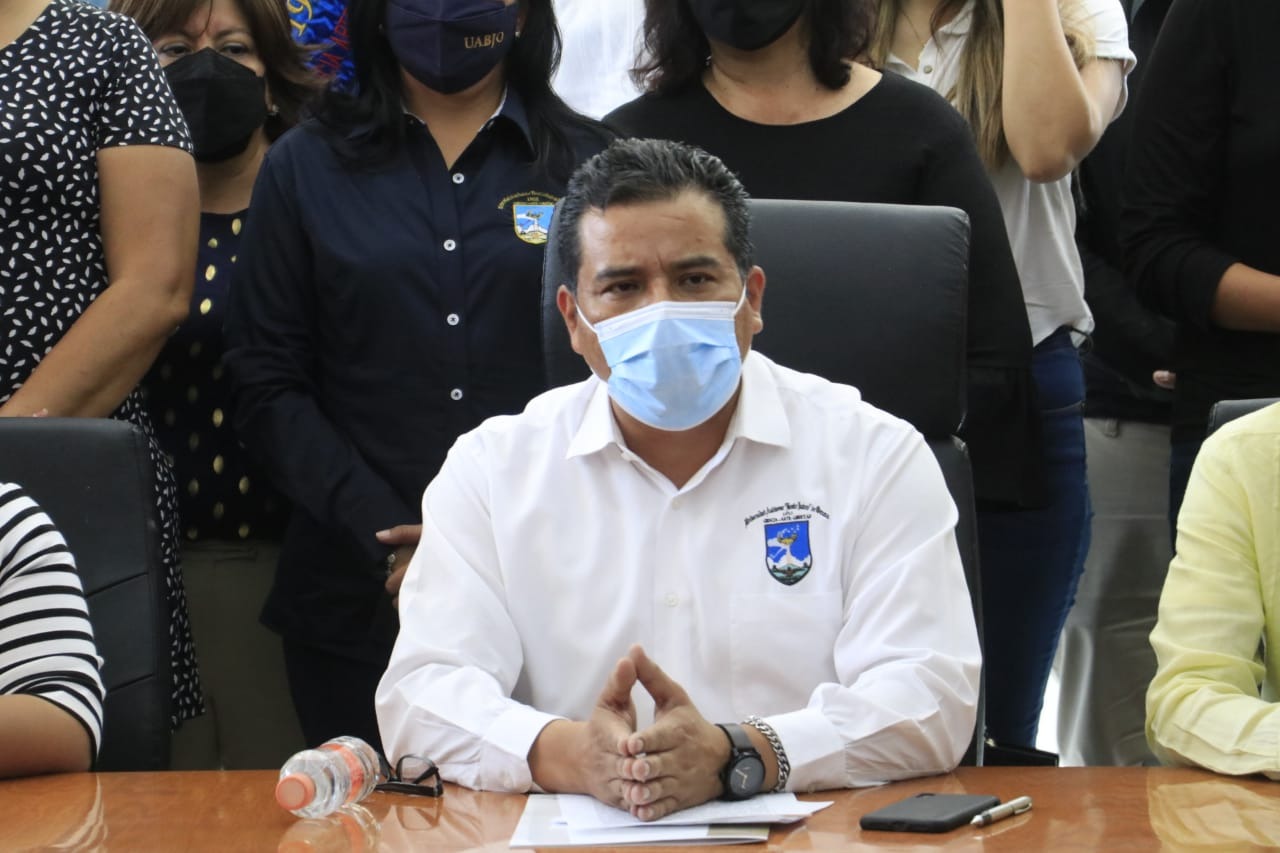 Pide Bautista Martínez garantías a la FGJEO para poder laborar | El Imparcial de Oaxaca