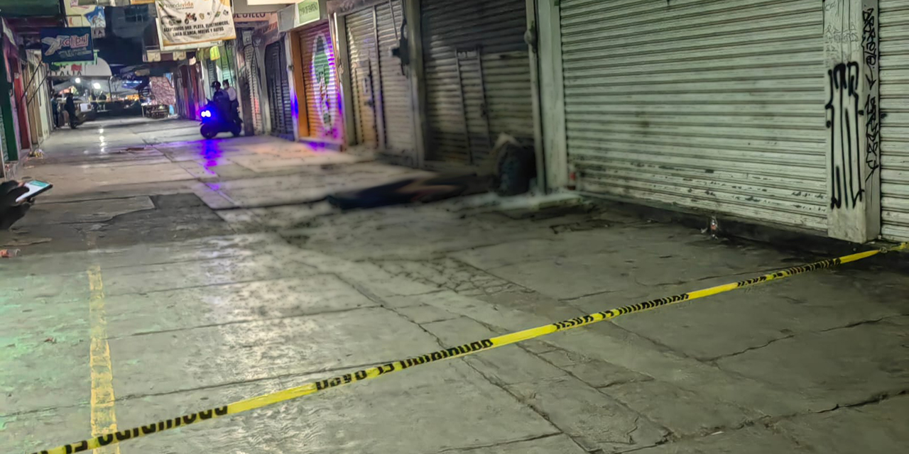 FOTO: Muere en los pasillos de la Central de Abastos | El Imparcial de Oaxaca