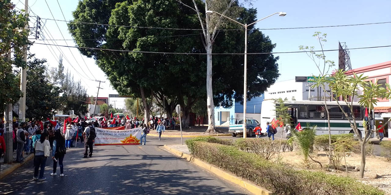 Bloqueos y marchas de este lunes 11 de abril | El Imparcial de Oaxaca