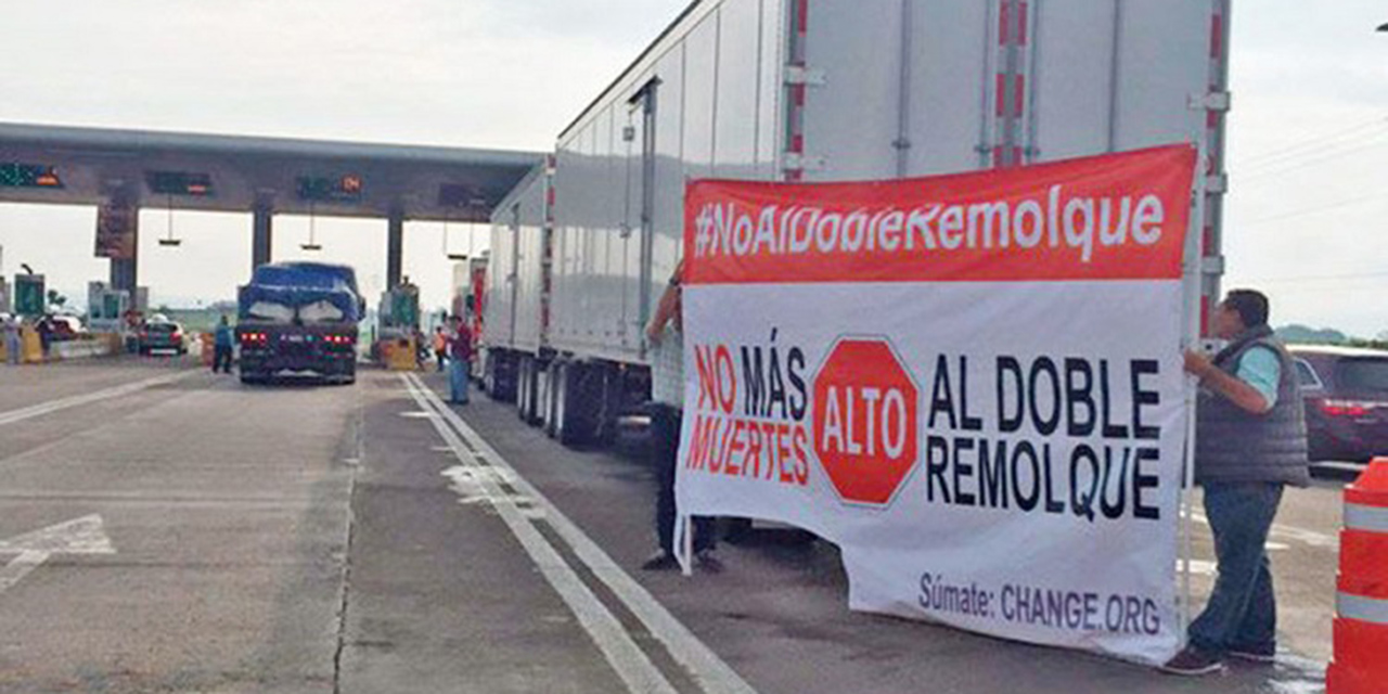 Reviven iniciativa para prohibir doble remolque | El Imparcial de Oaxaca