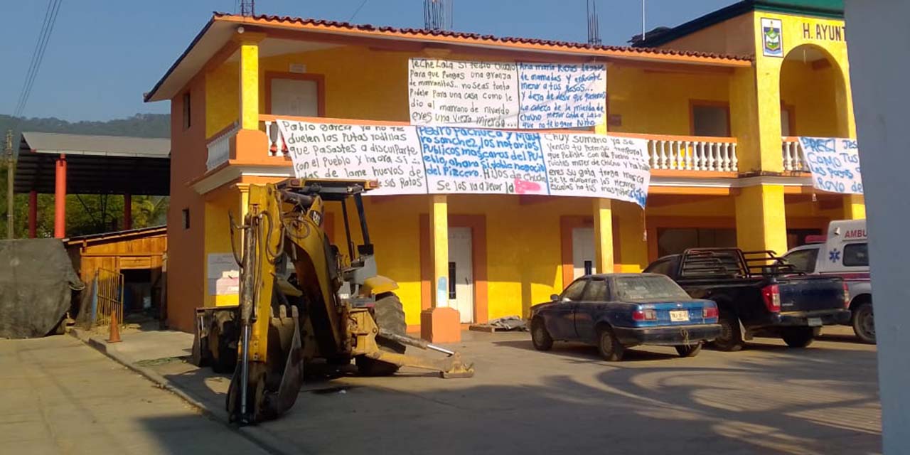 Poblares armados toman palacio municipal | El Imparcial de Oaxaca