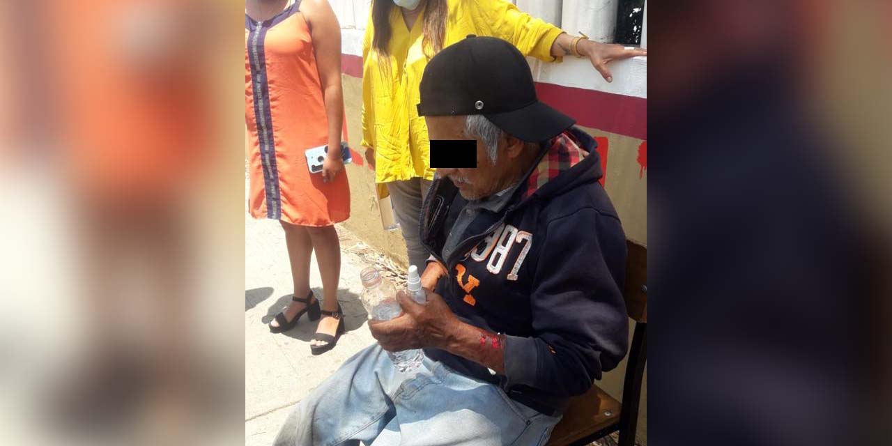 Adulto mayor cae de su motocicleta | El Imparcial de Oaxaca