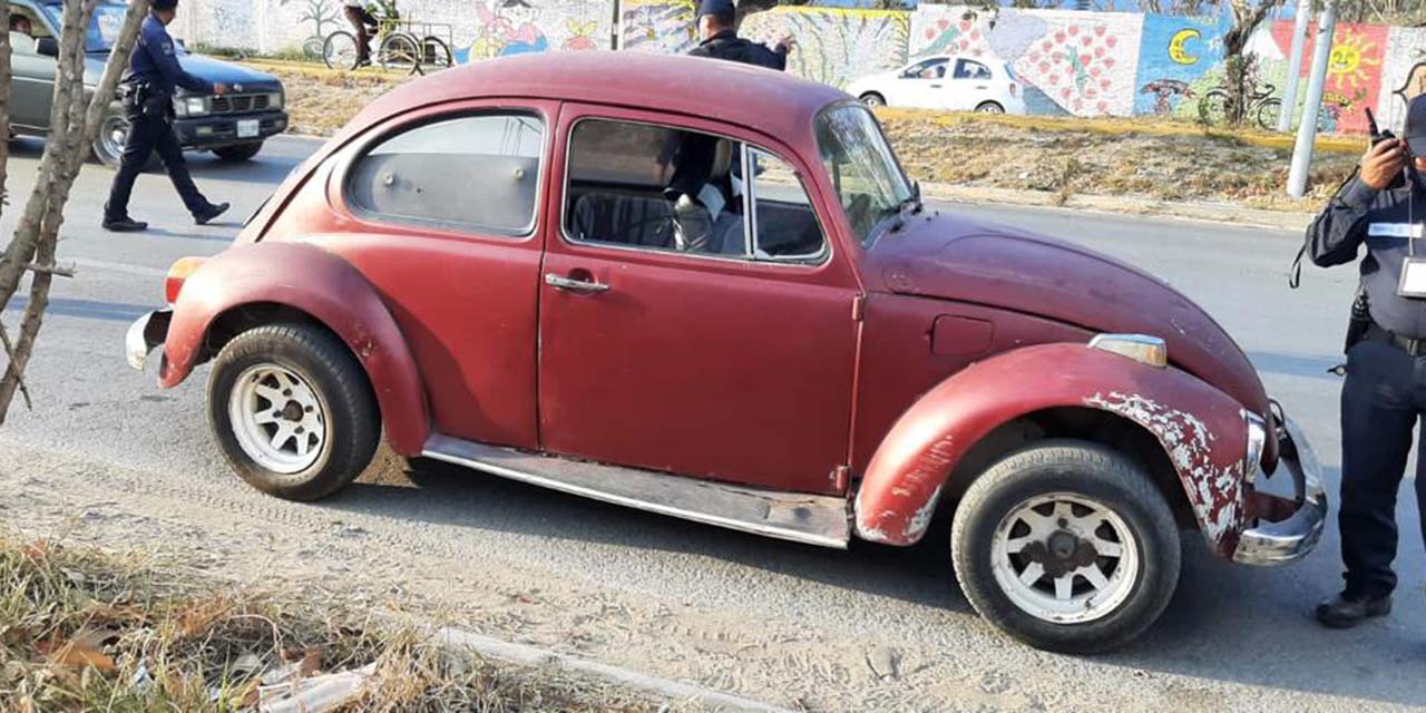 Policía recupera vehículo con reporte de robo | El Imparcial de Oaxaca
