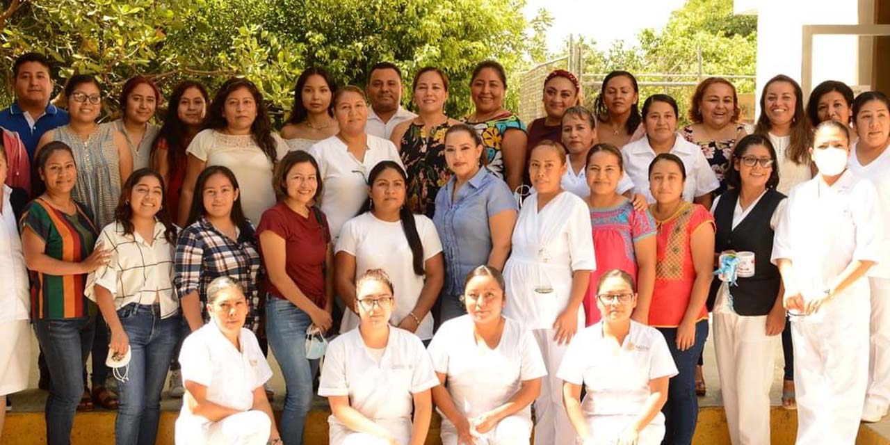 Enfermeros, los ángeles de la Mixteca | El Imparcial de Oaxaca