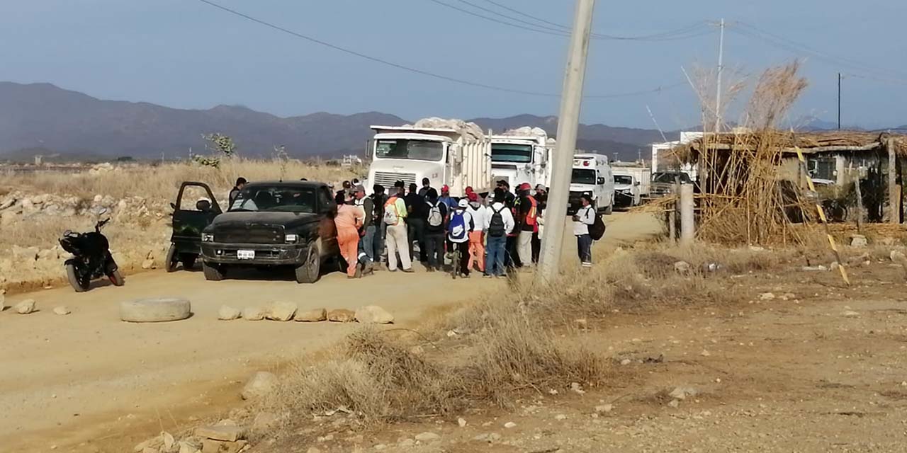 Persiste bloqueo en obras del Rompeolas | El Imparcial de Oaxaca