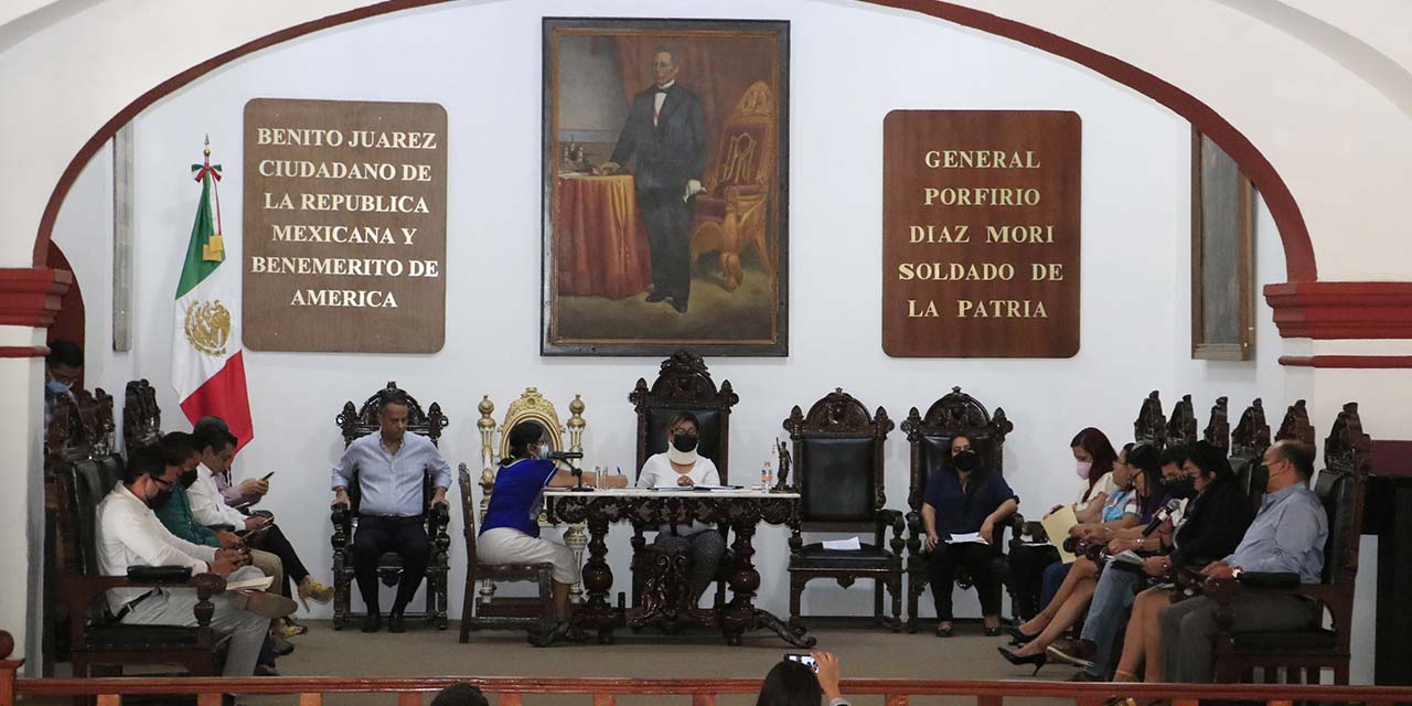 Tiran descuento de dietas por queja de regidores de oposición | El Imparcial de Oaxaca