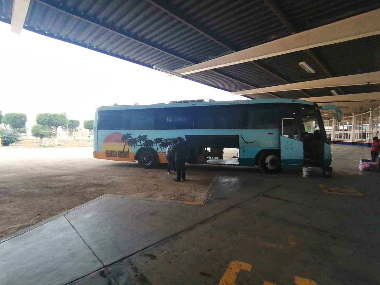 Se descompuso autobús  que viajaba a Pinotepa | El Imparcial de Oaxaca