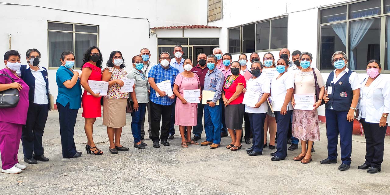 Reconoce SSO a 82 servidores públicos del Istmo | El Imparcial de Oaxaca